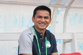 Kiatisak nói gì khi giúp HAGL lần đầu thắng Hà Nội FC sau 4 năm?