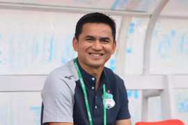 Kiatisak nói gì khi giúp HAGL lần đầu thắng Hà Nội FC sau 4 năm?