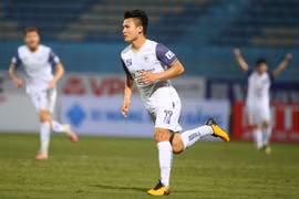 Hà Nội FC bất ngờ thắng dễ "hiện tượng" Than Quảng Ninh