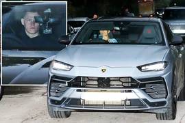 Ronaldo và đồng đội buồn thiu đến sân tập M.U