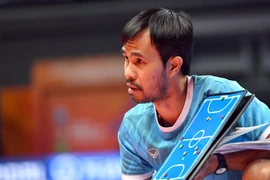 HLV Phạm Minh Giang của tuyển futsal nhiễm Covid-19