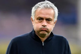 Vì sao HLV Mourinho bị Tottenham sa thải?