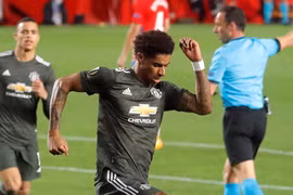 Ghi bàn ở Europa League, Rashford sánh ngang huyền thoại M.U