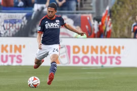 Lee Nguyễn lấy số áo yêu thích tại CLB TP.HCM