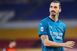 Ibrahimovic có thể lỡ đại chiến với đội bóng cũ M.U