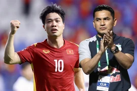 Kiatisak 'truyền lửa' cho Công Phượng, Xuân Trường đấu Trung Quốc