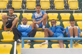 Bị nợ lương dài hạn, nhiều cầu thủ Than Quảng Ninh bỏ tập