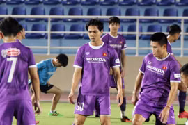 HLV Park thay đổi, chọn Công Phượng đá chính trước Oman?