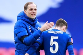 Chelsea áp đảo trong đêm trao thưởng của UEFA