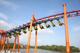 Asia Park ra mắt tàu lượn dạng treo lớn nhất Việt Nam