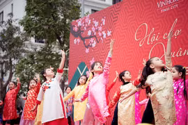 Vinhomes: Bốn mùa đơm hoa – Quanh năm hạnh phúc!