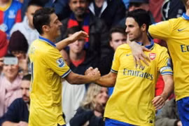 Arteta: Arsenal đã rất nhớ Ozil