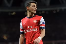 Arsenal chuẩn bị đón Ozil và Diaby trở lại