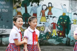 Những khuôn mặt bẽn lẽn, háo hức trong ngày tựu trường