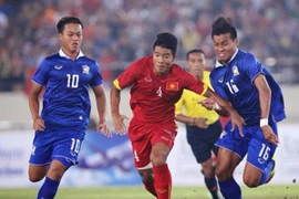 HLV Hoàng Anh Tuấn: "Sau bàn thua thứ 2, chúng tôi đã vỡ trận!"