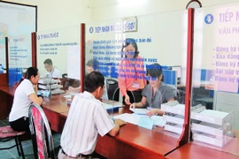 Cán bộ xã vẫn còn làm khó khi người dân hỏi thông tin đất đai