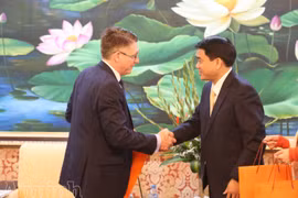 Giám đốc CATP Hà Nội tiếp đoàn đại biểu Vương Quốc Anh