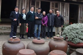 Bi hài nhà văn, nhà thơ làm kinh doanh