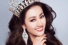 Người đẹp gốc Việt thi "Quý bà Thế giới 2016"