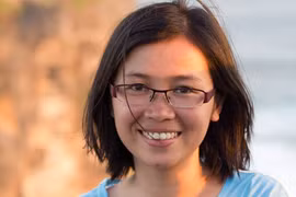 Người trẻ bị nhốt trong những chiếc lồng quá chật