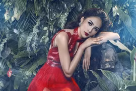 Hoa khôi đồng bằng sông Cửu Long Nam Em tham dự cuộc thi "Hoa hậu trái đất"