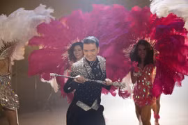 Đàm Vĩnh Hưng gây "choáng" với teaser giới thiệu liveshow đầy kim cương