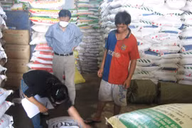 Hàng loạt Trung tâm "ma" kiểm nghiệm phân bón (1): Tự ý "đẻ" 7 trung tâm con không phép