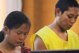 Bán con để mua iPhone và xe máy