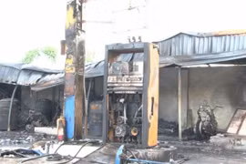 Kiểm soát chặt chẽ việc san chiết xăng dầu, phòng ngừa hỏa hoạn