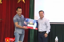 Trao giải cuộc thi "vui cùng Euro 2016"