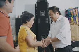 Ông chủ Tân Hiệp Phát quay clip, công khai xin lỗi người tiêu dùng