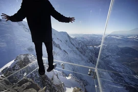 Nếu sợ độ cao, đừng xem những bức ảnh này!