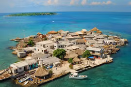 Hòn đảo "không điện, không nước" hạnh phúc nhất thế giới