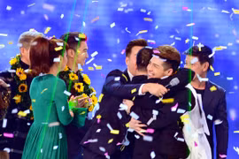 Noo Phước Thịnh rạng ngời đăng quang ngôi vị quán quân The Remix