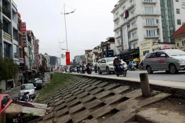 Hà Nội kiến nghị Bộ NN&PTNT điều chỉnh kết cấu đê sông Hồng để mở đường giao thông