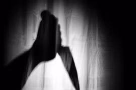 Cụ ông 80 tuổi đâm chết vợ rồi tự sát