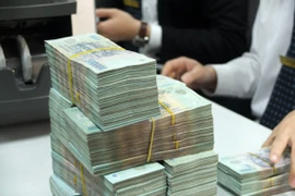 Một số ngân hàng giảm lãi suất huy động