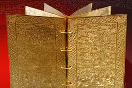 Chiêm ngưỡng thư tịch cổ đặc biệt của triều Nguyễn