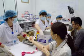 Sắp hết cảnh cứ đến bệnh viện là phải làm lại xét nghiệm