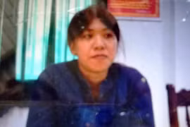 Bắt một phụ nữ trong đường dây buôn người ra nước ngoài