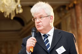 EU vẫn chưa “thoát khỏi” vòng trừng phạt “luẩn quẩn” của chính mình