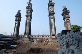 “Kín tiếng” sau ồn ào tu bổ đình Chèm, Bộ VHTTDL yêu cầu Hà Nội khẩn trương báo cáo