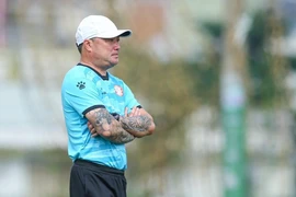 HLV Trương Việt Hoàng tin ở khả năng của Lee Nguyễn