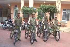 Cấp 100 xe đạp chuyên dụng cho lực lượng bảo vệ dân phố