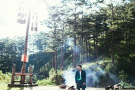 Quang Đại Next Top lạc bước giữa cánh rừng thông