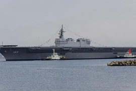 Nhật Bản bắt đầu chạy thử tàu đổ bộ chở trực thăng lớn nhất