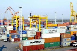 Đơn đặt hàng mới tăng trở lại