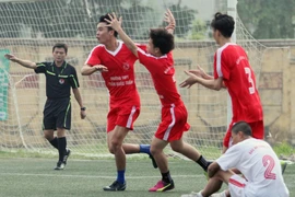 Hình ảnh tứ kết và lịch bán kết giải bóng đá học sinh THPT Hà Nội