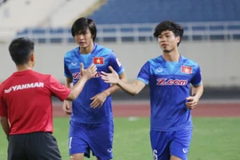 Tuấn Anh ngồi ngoài trận gặp Indonesia?