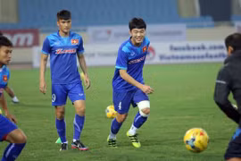 Xuân Trường tươi rói trong buổi tập hòa nhập ĐT Việt Nam